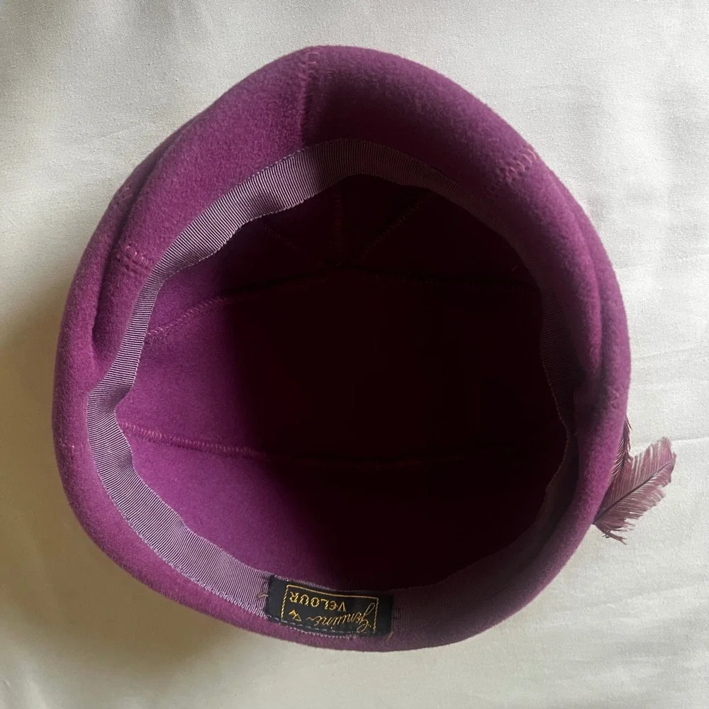 Vintage 1950s Plum Wool Felt Hat Feather Cocktail Fascinator Beret